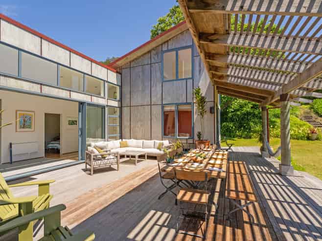 92 Hahei Beach Road, Hahei