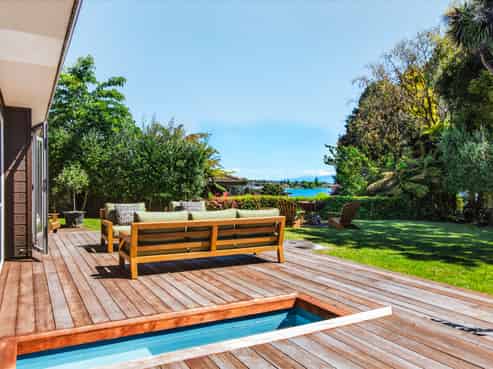 2/24 Napier Road, Hilltop