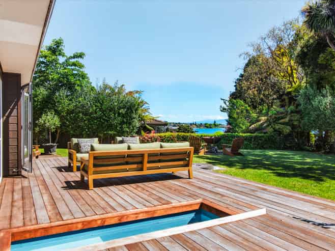 2/24 Napier Road, Hilltop