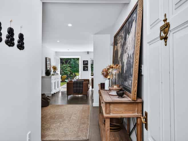 2/24 Napier Road, Hilltop