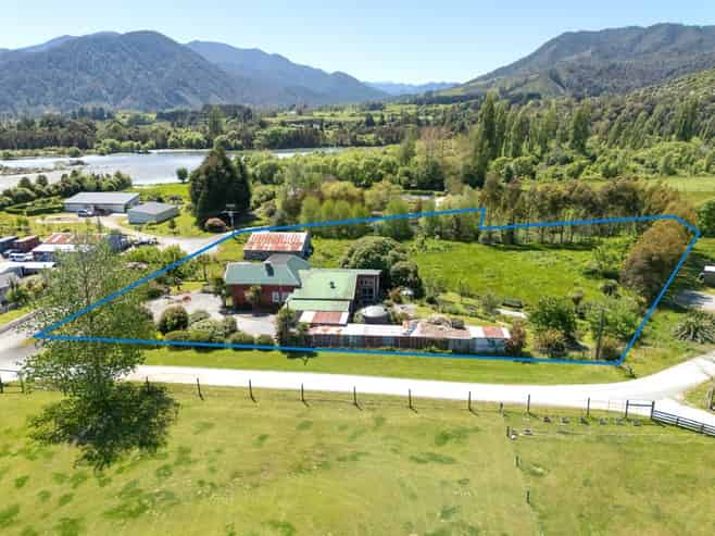 28 Grey Street, Murchison