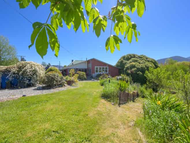 28 Grey Street, Murchison