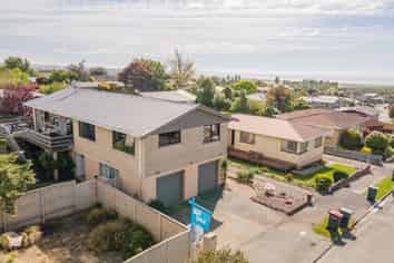 11 Burnett Street, Oceanview
