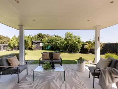 266 Lakes Boulevard, Pyes Pa