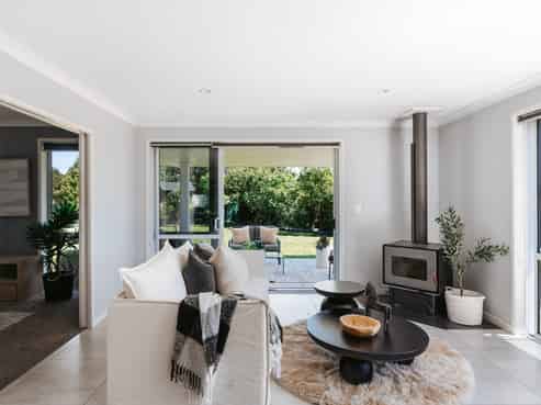 266 Lakes Boulevard, Pyes Pa