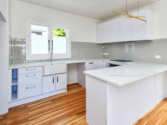 28 Haig Avenue, Three Kings