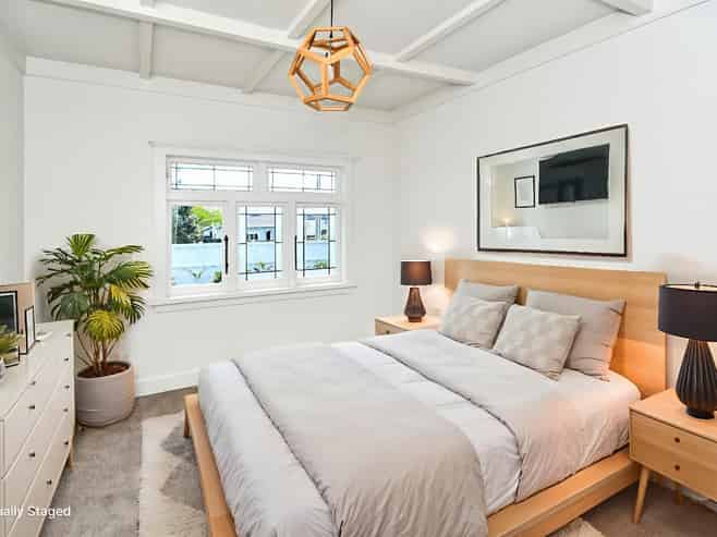 28 Haig Avenue, Three Kings