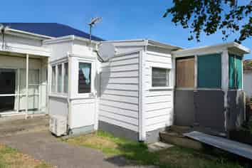 411 Blockhouse Bay Road, Blockhouse Bay