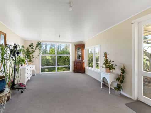 382 Dalefield Road, Carterton