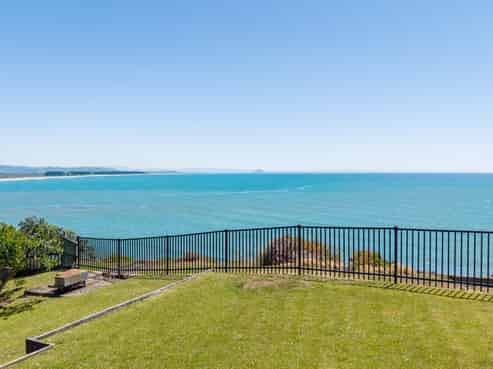 84 Town Point Road, Maketu