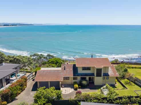 84 Town Point Road, Maketu