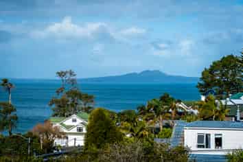 12B Rewi Street, Torbay