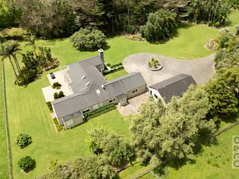 832 Old North Road, Waimauku