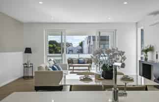 4 Yellow Pear Lane, Karaka