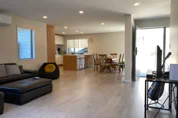 14B Whitford Avenue, Mount Wellington