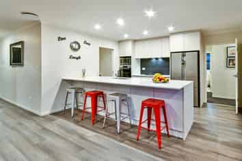 16 James Elliot Way, Pokeno