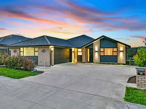 16 James Elliot Way, Pokeno