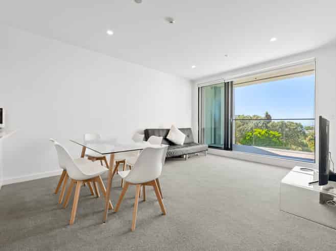 204/19 Rawene Road, Birkenhead