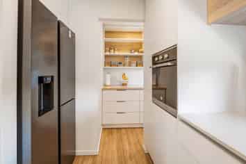 8 Whitehorn Drive, Lincoln