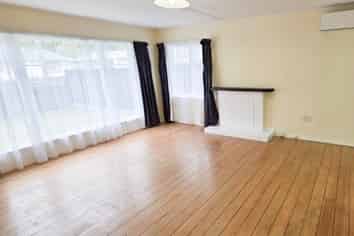 52 Sunny Grove, Wainuiomata