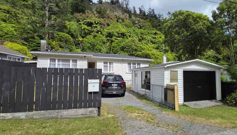 52 Sunny Grove, Wainuiomata