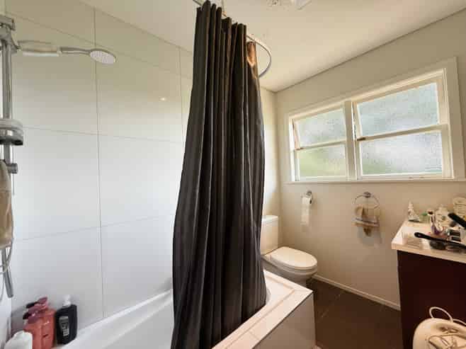 4B Abingdon Place, Glendowie