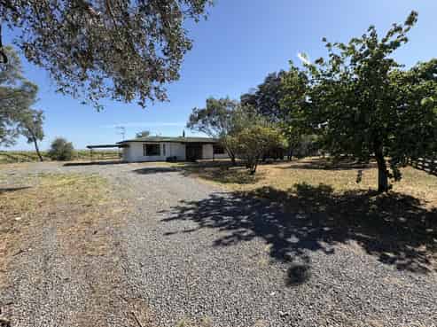 121 Mere Road, Fernhill