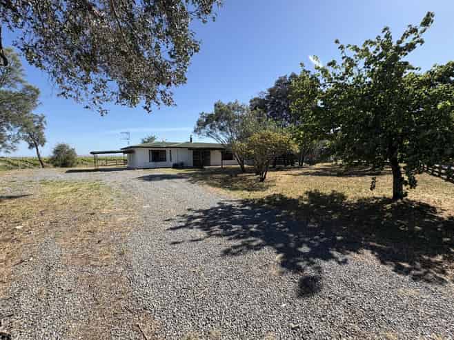 121 Mere Road, Fernhill