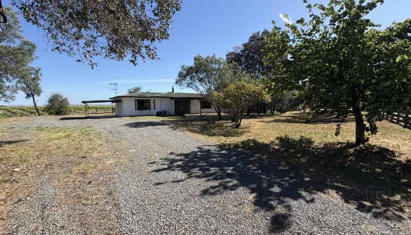 121 Mere Road, Fernhill