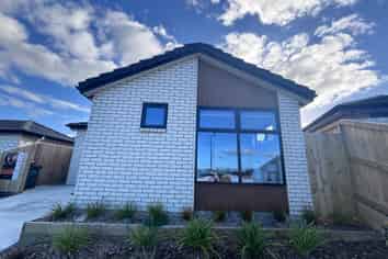 23 Scenic Rise, Rototuna North