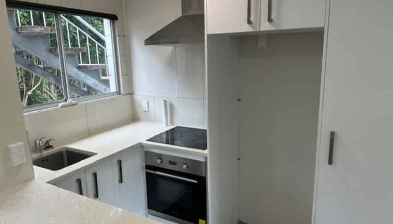 2/17 Woodbine Avenue, Greenlane