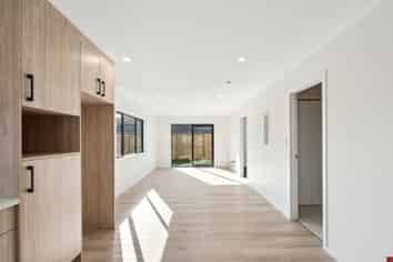 7/425 Dey Street, Hamilton East