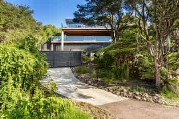 12 Victoria Road, Onetangi