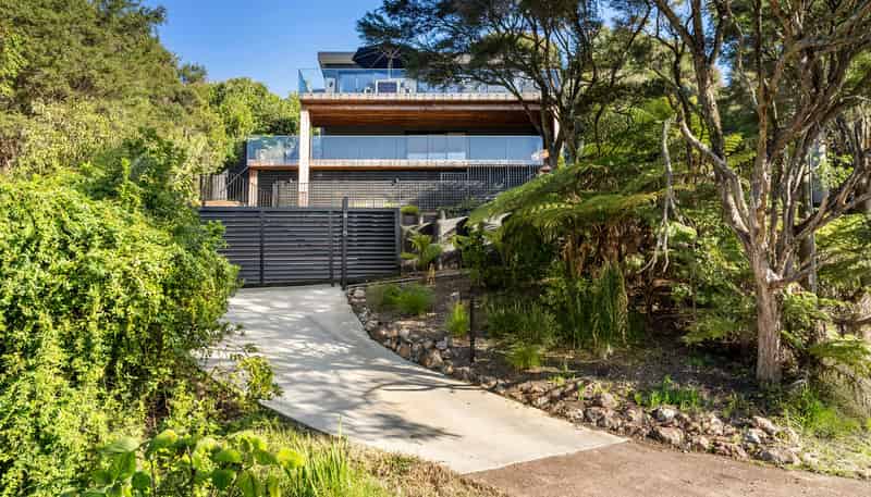 12 Victoria Road, Onetangi