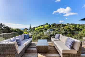 12 Victoria Road, Onetangi