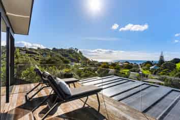 12 Victoria Road, Onetangi