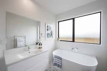 211 Adler Drive, Ohauiti