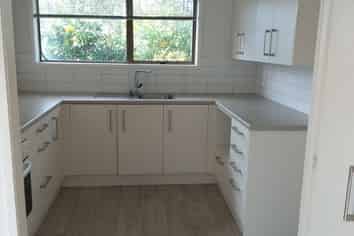 1/9 Thorburn Avenue, Red Beach