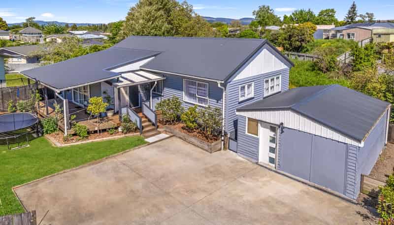 5A Peter Place, Mangakakahi