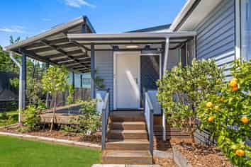 5A Peter Place, Mangakakahi