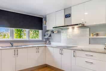 5A Peter Place, Mangakakahi