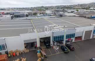 560m² Warehouse | 2km to Motorway