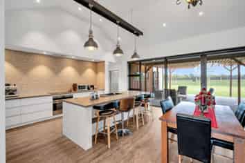 447 Oxford Road, Fernside