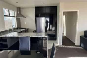 B/2 Beatrice Avenue (flat), Hillcrest