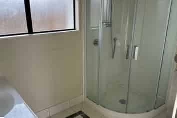 B/2 Beatrice Avenue (flat), Hillcrest