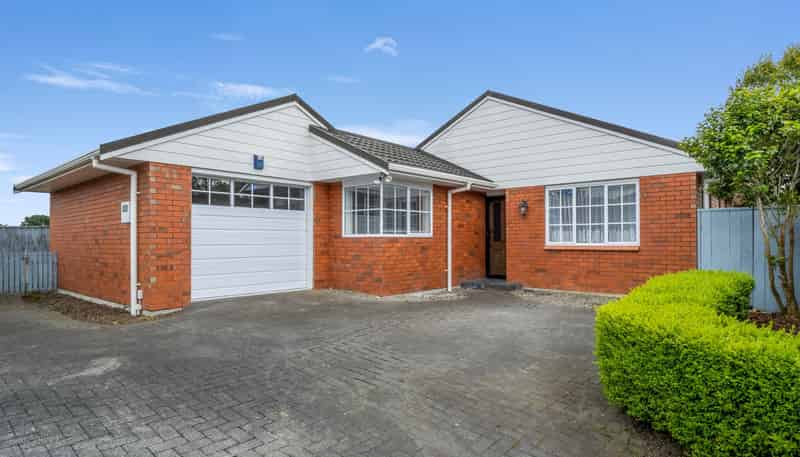 136B Amberley Avenue, Highbury