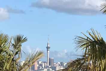 1/18 Fowler Street, Northcote