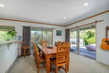 4 Captain Cook Road, Cooks Beach