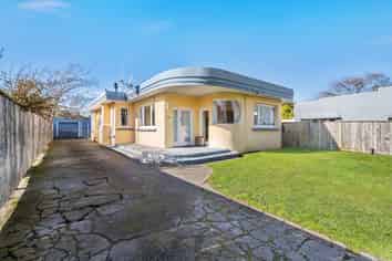 29 West Street, Feilding