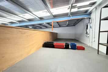 Modern East Tamaki Warehouse | 96m2
